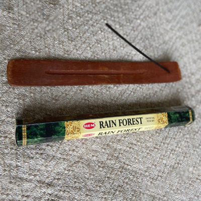 Forest - Orman Aromalı Doğal Çubuk Tütsü ( Ahşap Tütsülük Hediye )